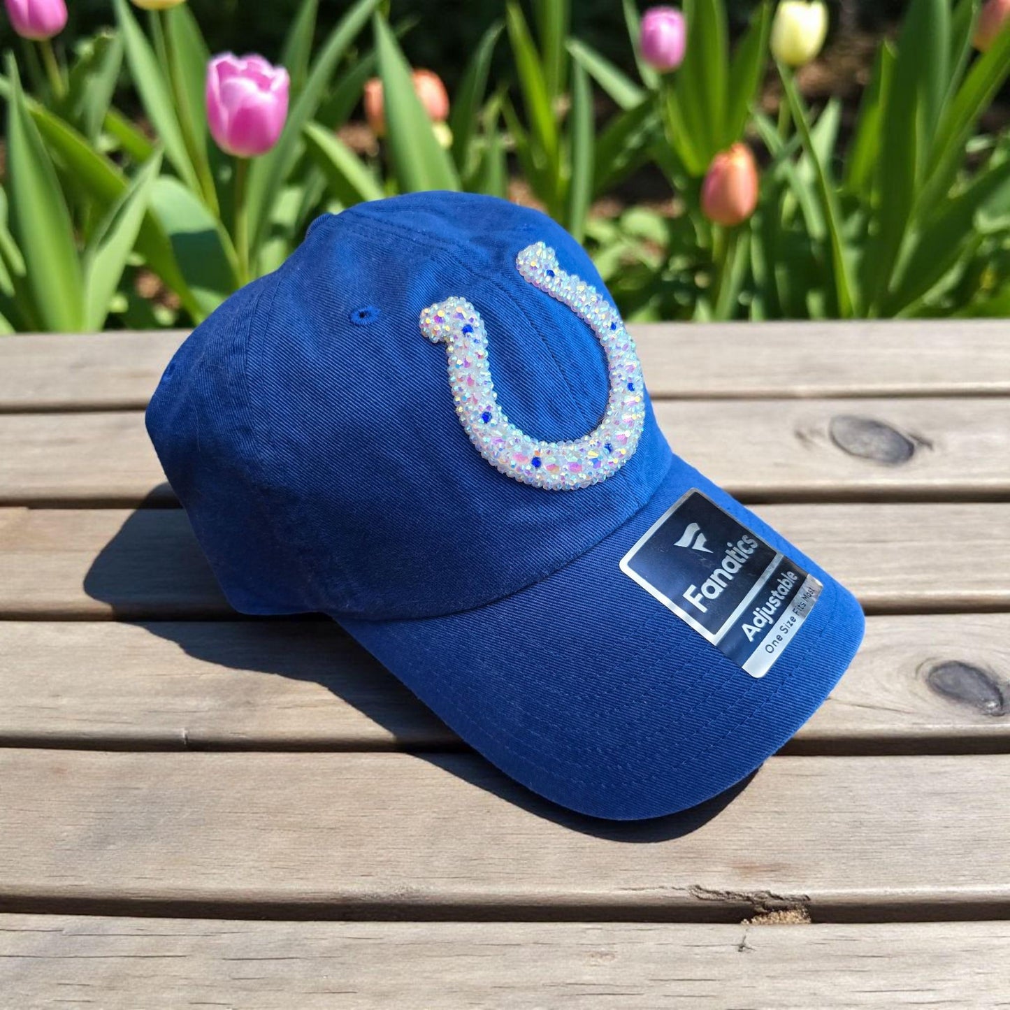 Sparkly Lucky Horseshoe Baseball Hat – Game Day Bling Hat
